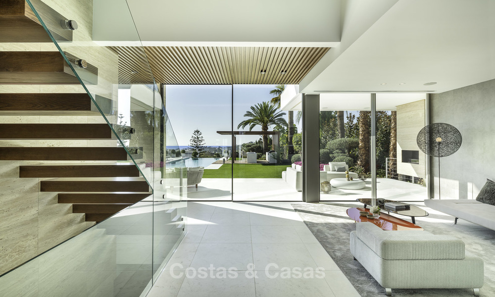 Impresionante villa ultramoderna con increíbles vistas al mar a la venta en el Valle del Golf de Nueva Andalucía, Marbella 17542