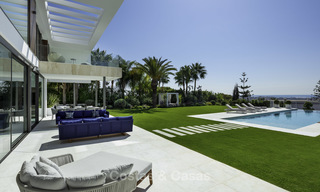Impresionante villa ultramoderna con increíbles vistas al mar a la venta en el Valle del Golf de Nueva Andalucía, Marbella 17557 