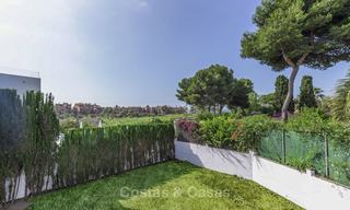 Nueva villa contemporánea a la venta, a poca distancia de la playa, instalaciones de ocio y servicios, Marbella Este 17611 