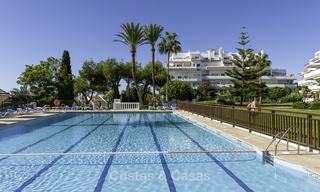 Gran inversión inmobiliaria en venta, a poca distancia de la playa y Puerto Banús - Nueva Andalucía, Marbella 17910 