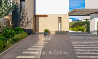Atractivas nuevas villas adosadas a la venta en el Triángulo de Oro, Estepona Este 802409 
