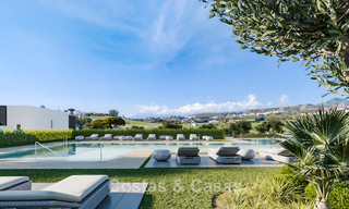Atractivas nuevas villas adosadas a la venta en el Triángulo de Oro, Estepona Este 802412 