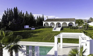 Villa rústica completamente renovada en venta en la Nueva Milla de Oro entre Marbella y Estepona 19094 