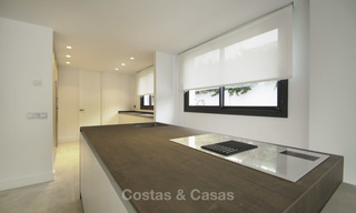 Villa moderna de lujo a la venta, lista para mudarse, Nueva Andalucía, Marbella 19254 