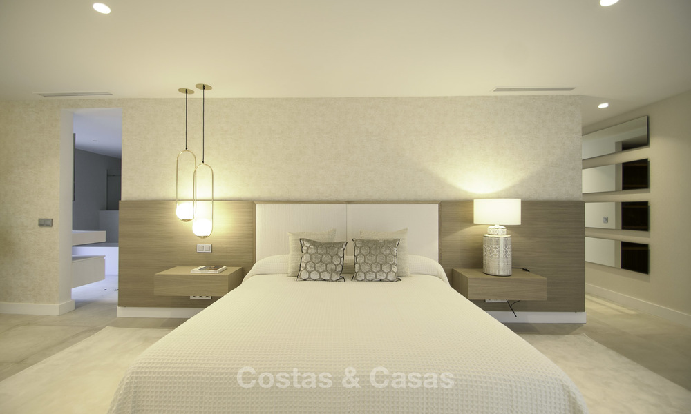 Villa moderna de lujo a la venta, lista para mudarse, Nueva Andalucía, Marbella 19260