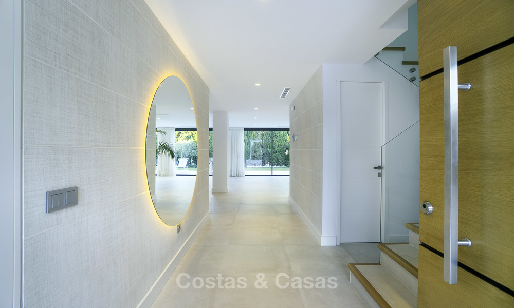 Villa moderna de lujo a la venta, lista para mudarse, Nueva Andalucía, Marbella 19277