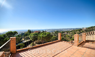 Encantadora villa andaluza renovada con impresionantes vistas al mar en venta en Estepona 19471 