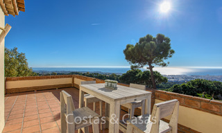 Encantadora villa andaluza renovada con impresionantes vistas al mar en venta en Estepona 19487 