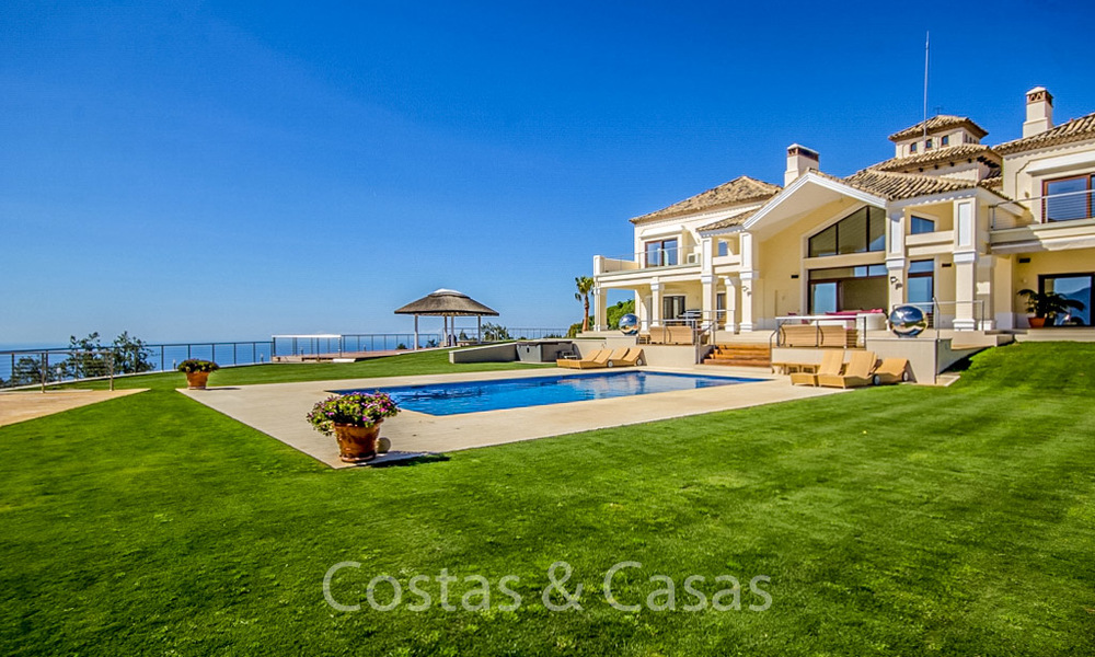 Impresionante villa moderna-mediterránea con increíbles vistas panorámicas en venta en la exclusiva La Zagaleta, Marbella 19436