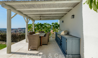 Villa andaluza totalmente renovada y redecorada en venta en las Colinas de Nueva Andalucía, Marbella 33627 