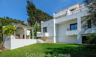 Villa andaluza totalmente renovada y redecorada en venta en las Colinas de Nueva Andalucía, Marbella 33630 