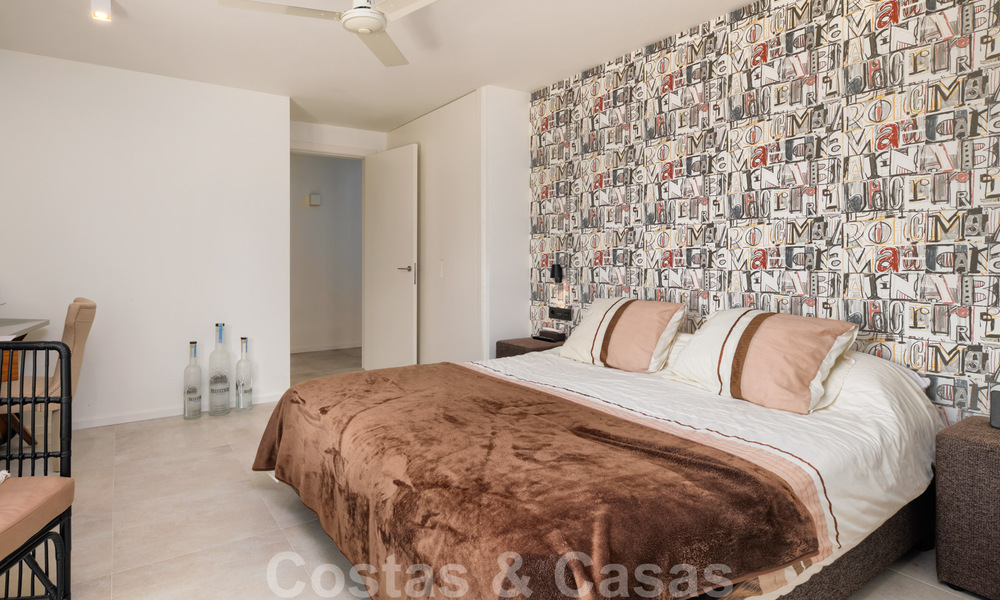 Villa andaluza totalmente renovada y redecorada en venta en las Colinas de Nueva Andalucía, Marbella 33666