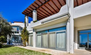 Obra maestra en forma de villa de lujo, en una parcela enorme y con increíbles vistas panorámicas de 360º a la venta, Marbella Este 19820 
