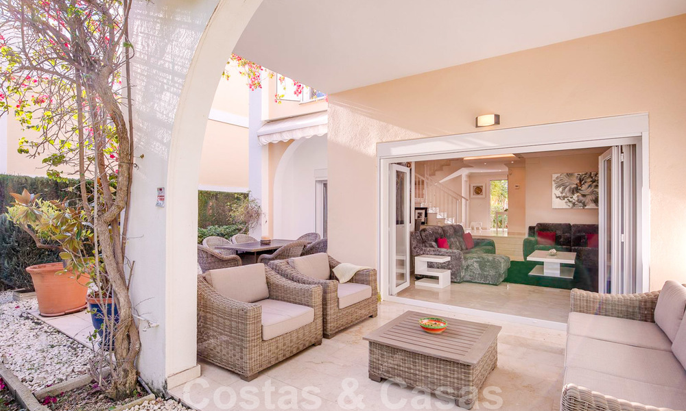 Se vende una atractiva casa adosada en primera línea de un prestigioso campo de golf, Benahavis, Marbella 19917