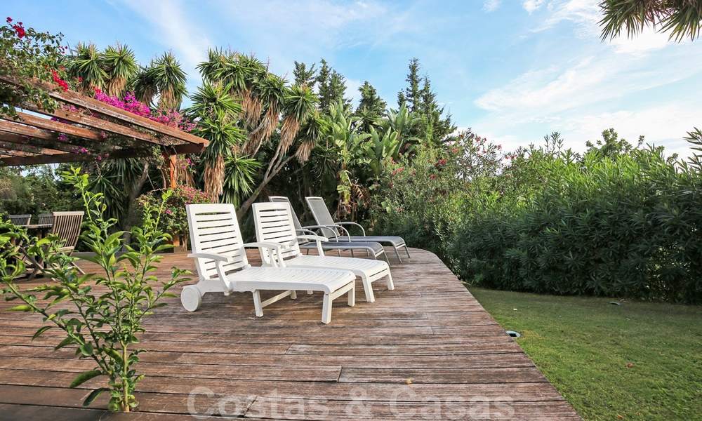 Se vende una encantadora y espaciosa villa de estilo rústico, a poca distancia de los servicios y del centro de San Pedro, Marbella 20620