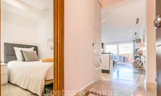 Hermoso apartamento con gran terraza y bonitas vistas al mar a la venta en un exclusivo complejo de lujo en Nueva Andalucía 20095 