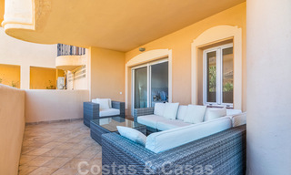 Hermoso apartamento con gran terraza y bonitas vistas al mar a la venta en un exclusivo complejo de lujo en Nueva Andalucía 20113 
