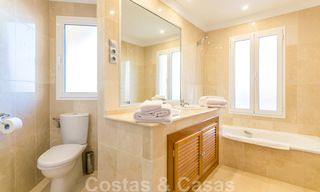Hermoso apartamento con gran terraza y bonitas vistas al mar a la venta en un exclusivo complejo de lujo en Nueva Andalucía 20126 