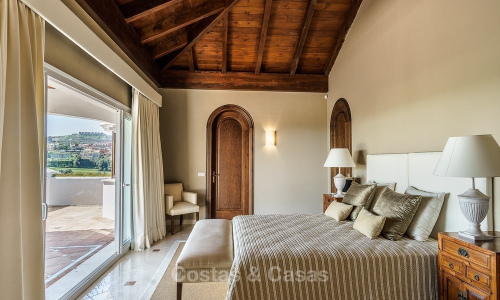 Villa de lujo n venta en Marbella - Benahavis 934