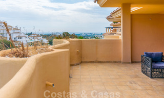 Apartamento en venta con hermosas vistas abiertas, en Nueva Andalucía 20310 