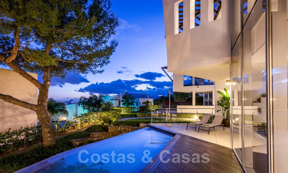 Se venden excepcionales casas de lujo con vistas al mar, en un exclusivo complejo en la codiciada Sierra Blanca, Marbella 20875
