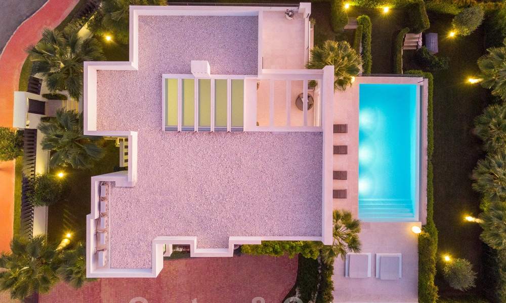 Elegante villa de lujo contemporáneo con vistas al mar en venta en la codiciada Nueva Andalucía, Marbella 20878