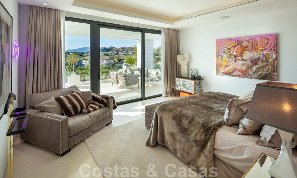 Elegante villa de lujo contemporáneo con vistas al mar en venta en la codiciada Nueva Andalucía, Marbella 20887