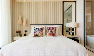 Nuevos apartamentos de lujo en primera línea de playa en venta, cerca del centro y el puerto deportivo de Estepona 64825 