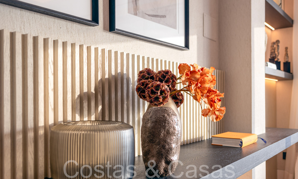 Nuevos apartamentos de lujo en primera línea de playa en venta, cerca del centro y el puerto deportivo de Estepona 64842