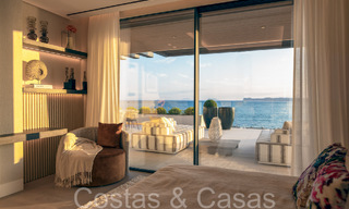 Nuevos apartamentos de lujo en primera línea de playa en venta, cerca del centro y el puerto deportivo de Estepona 64850 