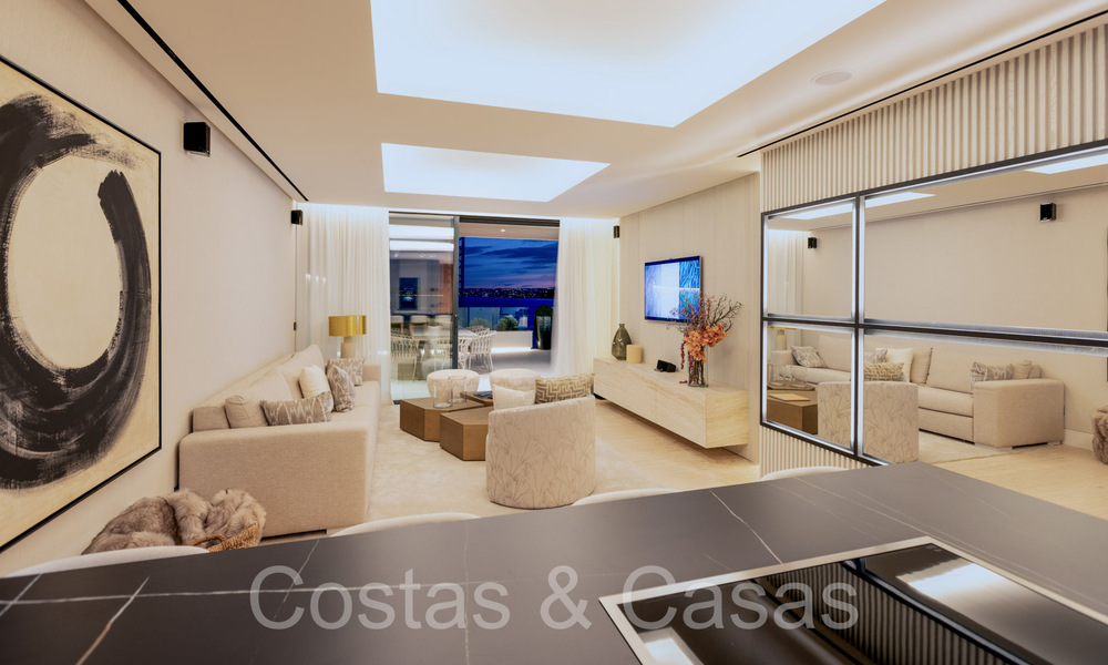 Nuevos apartamentos de lujo en primera línea de playa en venta, cerca del centro y el puerto deportivo de Estepona 64862