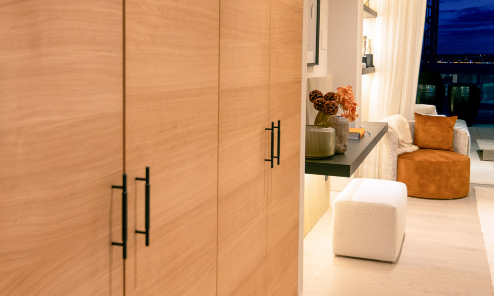 Nuevos apartamentos de lujo en primera línea de playa en venta, cerca del centro y el puerto deportivo de Estepona 64863