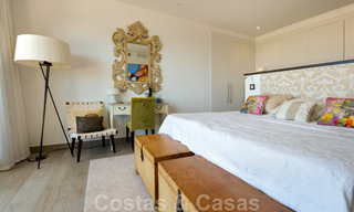 Moderna villa de lujo con vistas panorámicas al mar en venta en la prestigiosa Milla de Oro de Marbella 20962 