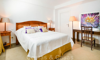 Moderna villa de lujo con vistas panorámicas al mar en venta en la prestigiosa Milla de Oro de Marbella 20981 