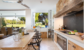 Preciosa casa adosada en primera línea de golf en venta, cerca de las instalaciones y el centro de San Pedro, Marbella 21239 