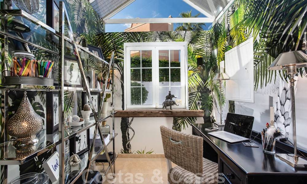 Preciosa casa adosada en primera línea de golf en venta, cerca de las instalaciones y el centro de San Pedro, Marbella 21240