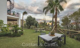 Apartamentos nuevos en venta en un complejo de pueblo andaluz único, Benahavis - Marbella 21451 