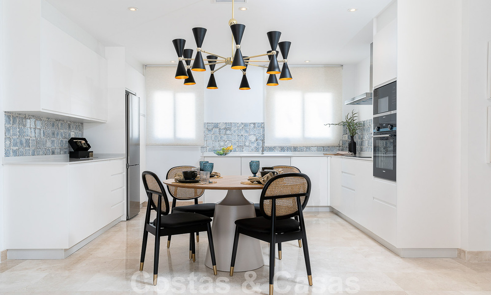 Apartamentos nuevos en venta en un complejo de pueblo andaluz único, Benahavis - Marbella 51407