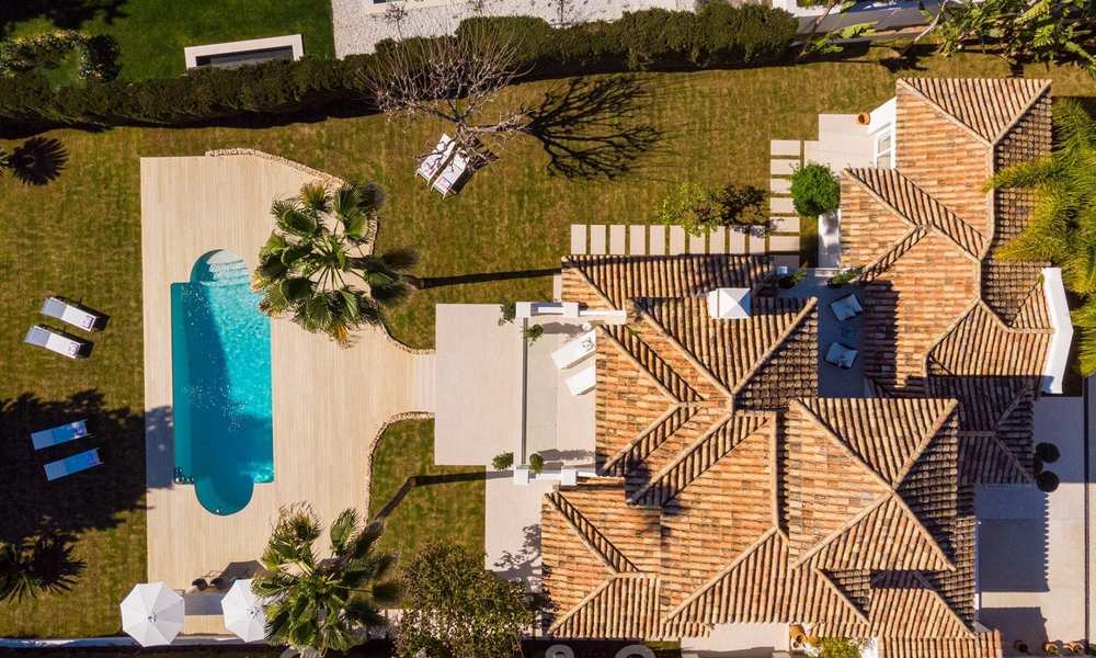Impresionante villa de golf en venta, en primera línea del Mediterráneo en una ubicación privilegiada, Nueva Andalucía - Marbella 21353