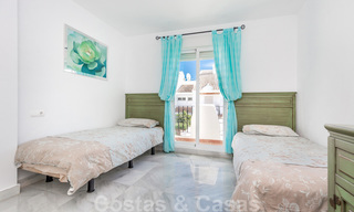 Se vende una amplia casa adosada, a poca distancia de los servicios y Puerto Banús, en Nueva Andalucía - Marbella 21494 