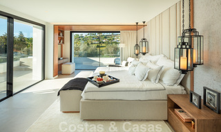 Exquisita villa de lujo moderna-mediterránea en venta, en primera línea de golf en Nueva Andalucía, Marbella 21503 