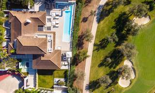 Exquisita villa de lujo moderna-mediterránea en venta, en primera línea de golf en Nueva Andalucía, Marbella 21515 