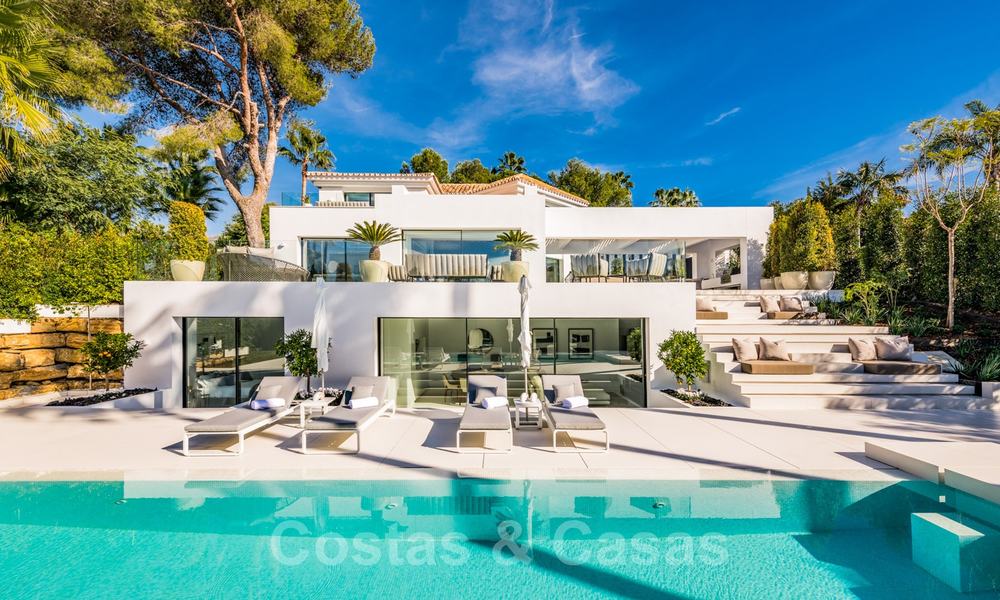 Una villa de lujo contemporáneo muy elegante en venta en el corazón del Valle del Golf, lista para mudarse - Nueva Andalucía, Marbella 21833
