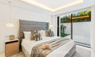 Una villa de lujo contemporáneo muy elegante en venta en el corazón del Valle del Golf, lista para mudarse - Nueva Andalucía, Marbella 21851 