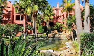 Atractiva inversión o apartamento de vacaciones en venta en un popular resort, a poca distancia de la playa y Puerto Banús 21928 