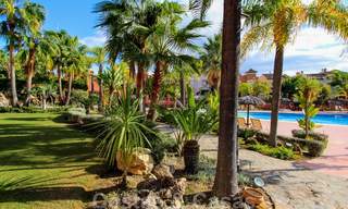 Atractiva inversión o apartamento de vacaciones en venta en un popular resort, a poca distancia de la playa y Puerto Banús 21930 