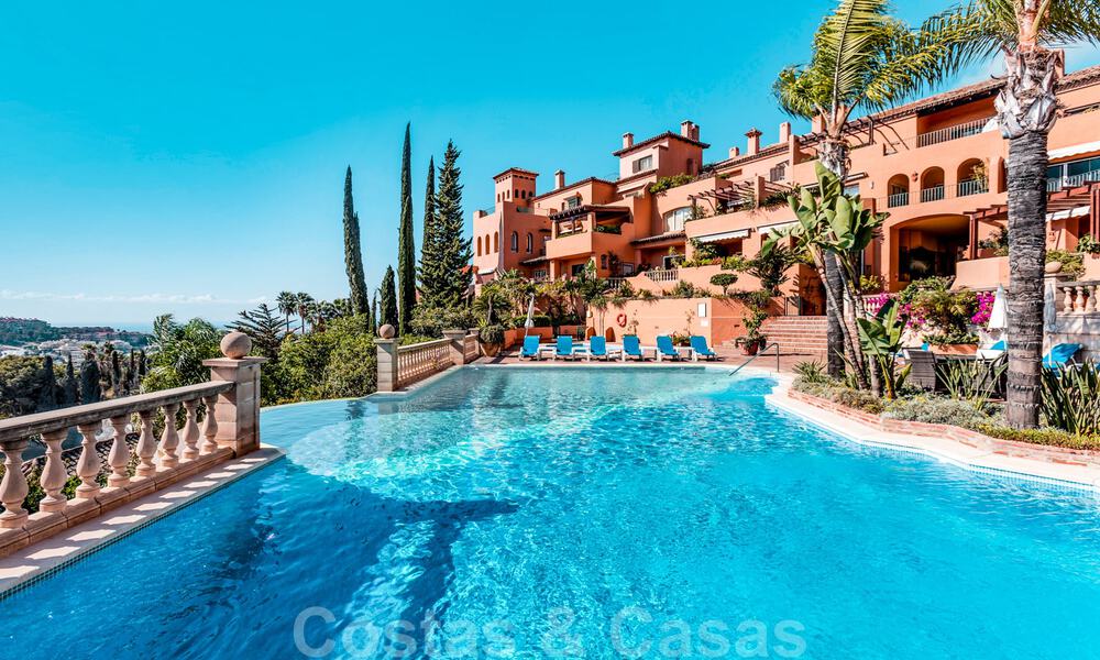 Impresionante ático orientado al sur, con increíbles vistas al mar, en venta en el Valle del Golf de Nueva Andalucía, Marbella 37553