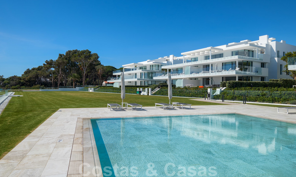 Apartamento ultra lujoso y vanguardista frente a la playa en venta en un exclusivo complejo en la Nueva Milla de Oro, Estepona Este 21996