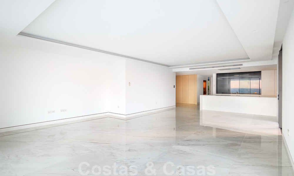 Apartamento ultra lujoso y vanguardista frente a la playa en venta en un exclusivo complejo en la Nueva Milla de Oro, Estepona Este 22008