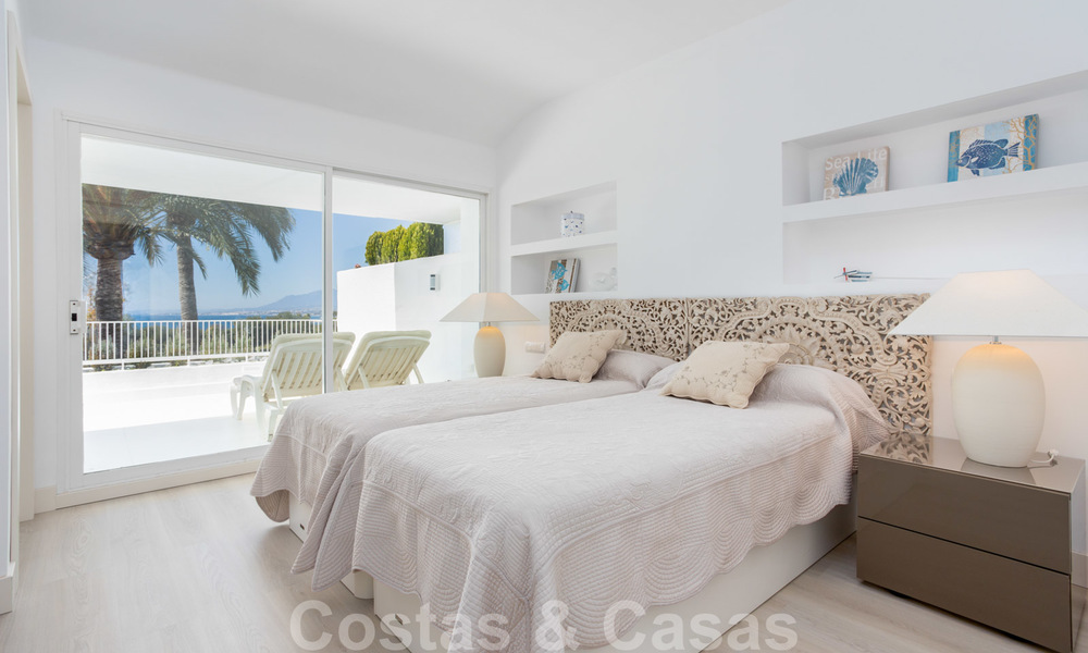 Se vende un magnífico ático de lujo con fantásticas vistas al mar y a poca distancia de la playa, Marbella Este 22245